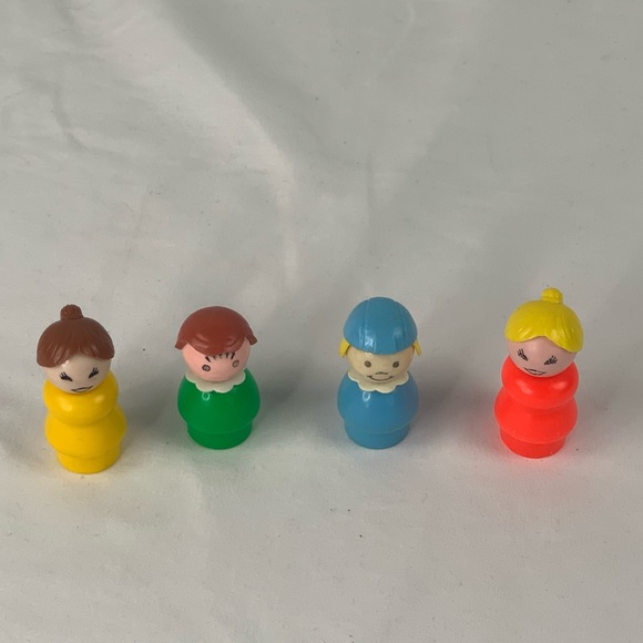Lot of 4 Vintage Fisher-Price Little People - Picture 3 of 7
